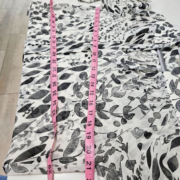 Go By Go Silk Blouse Size Small Black & White Silk Tie Neck Luxury Designer - Picture 8 of 10